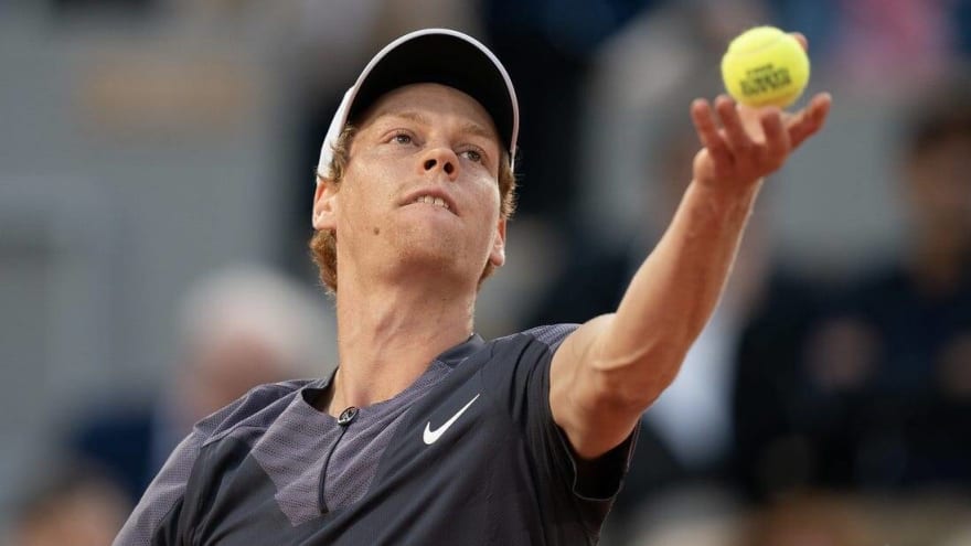 World No. 2 Jannik Sinner (hip) withdraws from Italian Open