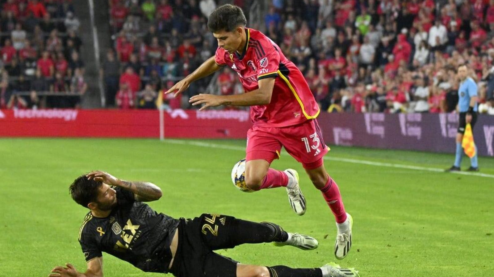 LAFC aim to fluster Union in 2022 MLS Cup rematch