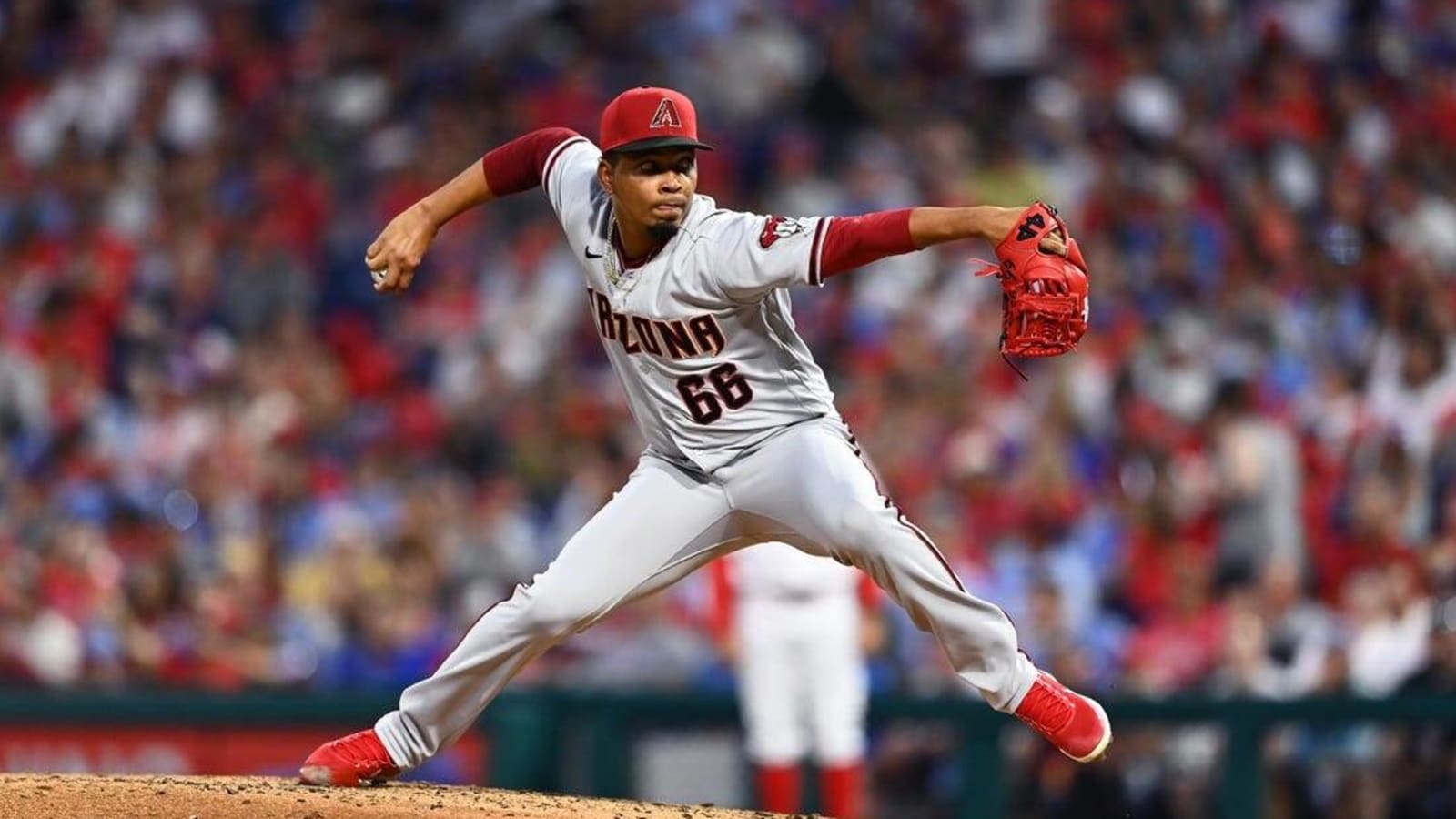 Diamondbacks recall RHP Edwin Uceta