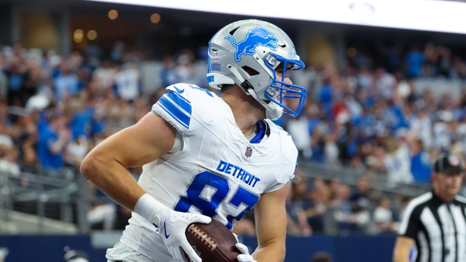 Lions TE Sam LaPorta (shoulder) misses practice again