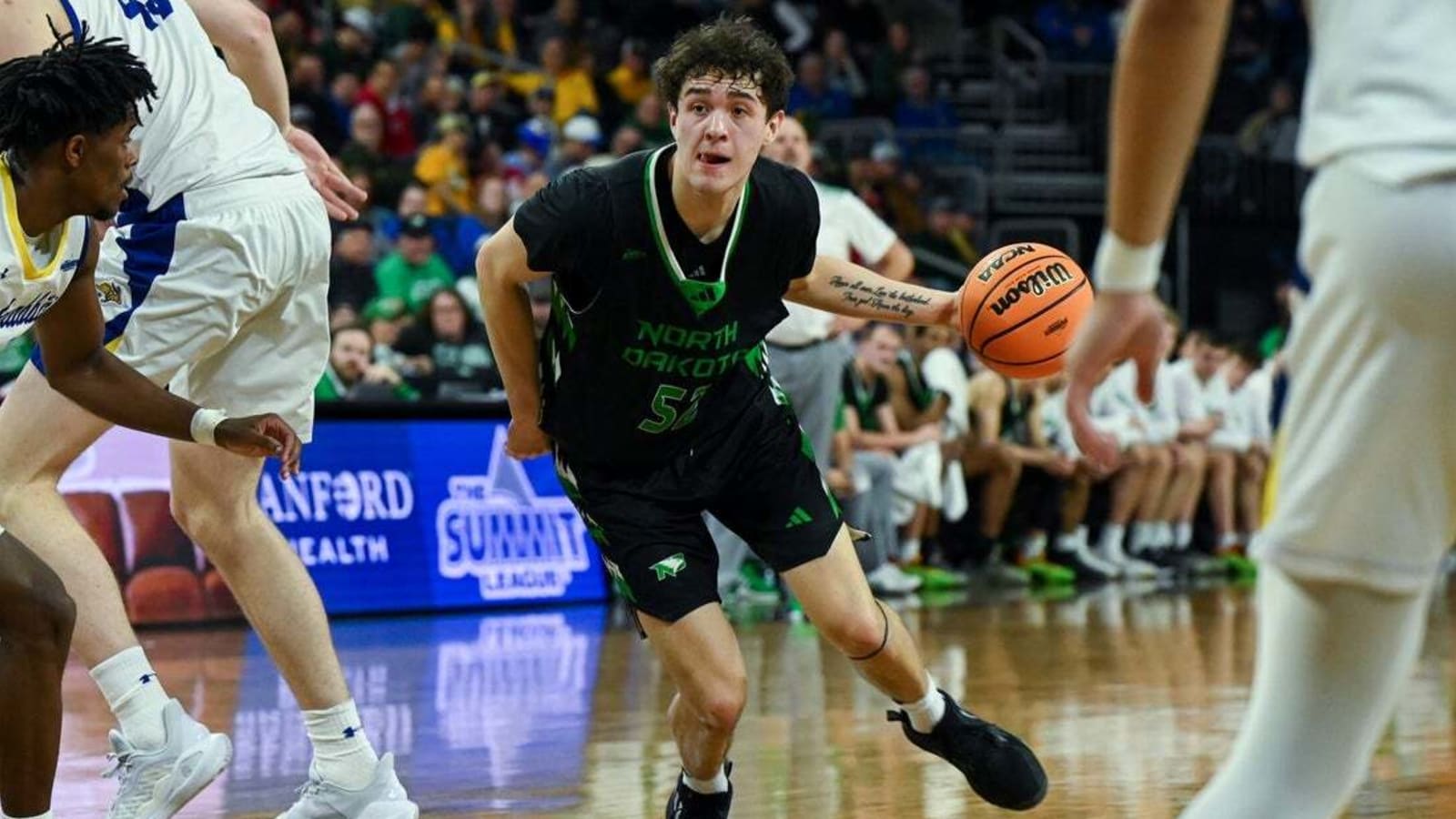 North Dakota transfer G Treysen Eaglestaff commits to South Carolina