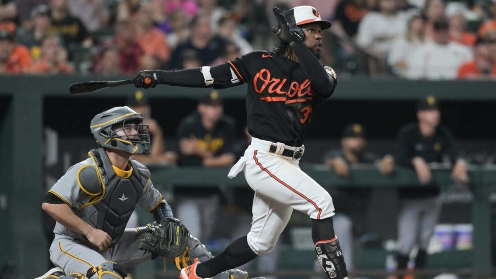 Orioles aim to stay hot vs. ice-cold Pirates