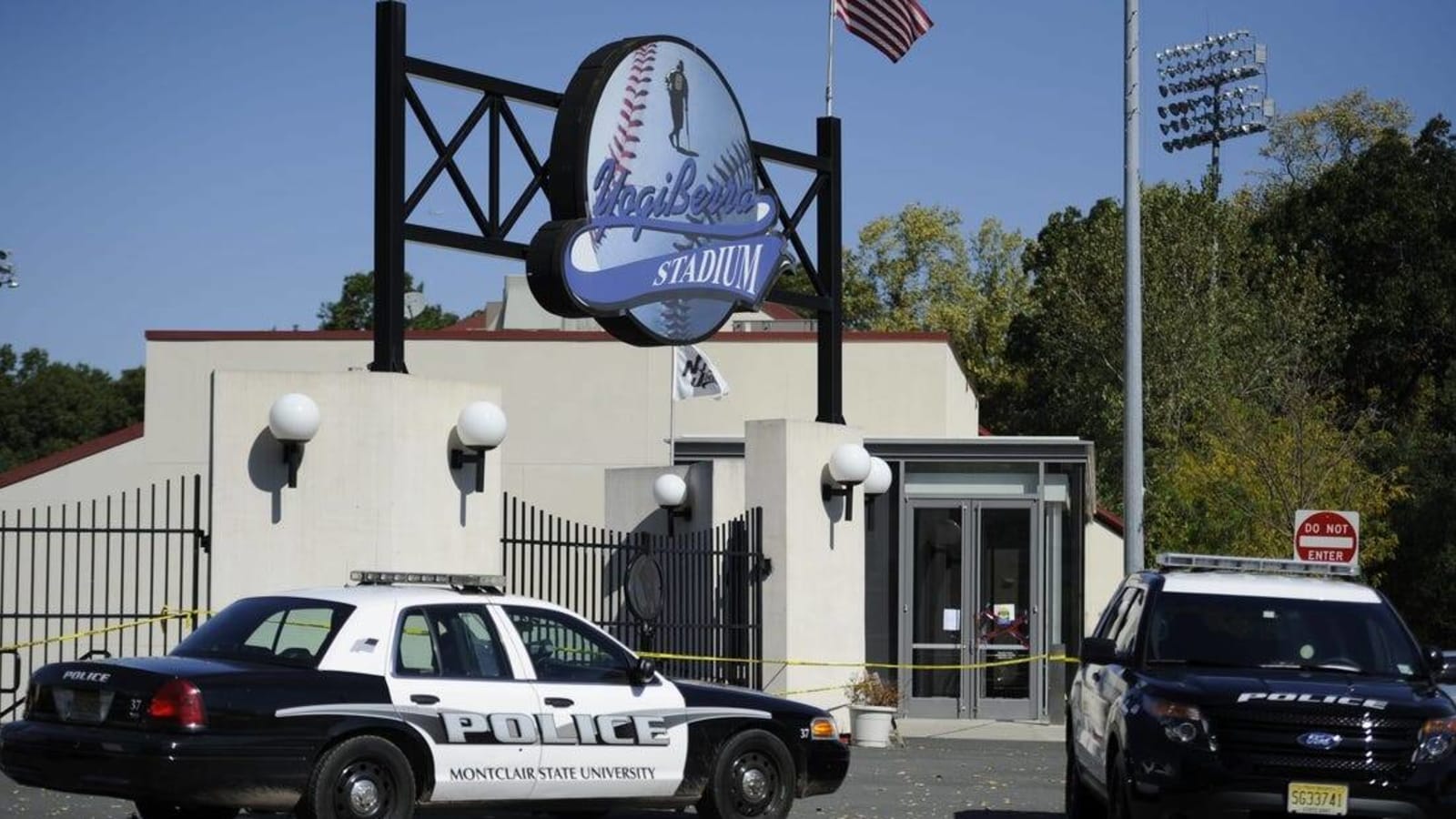 Nine charged for burglary ring that stole Yankees memorabilia