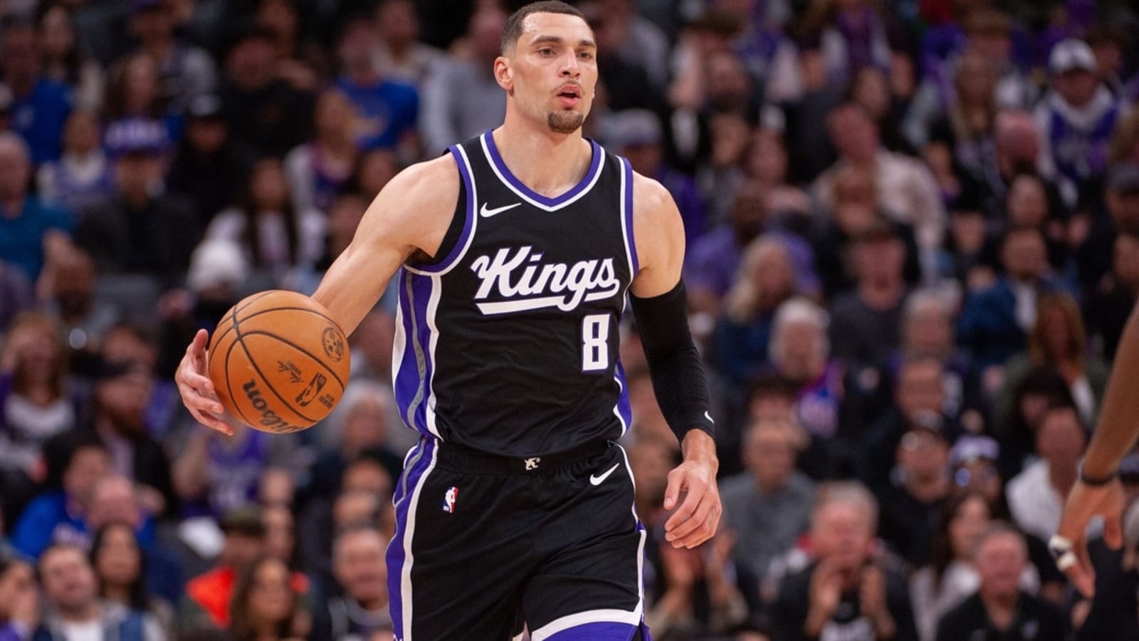 Kings on upward trend entering clash with Clippers