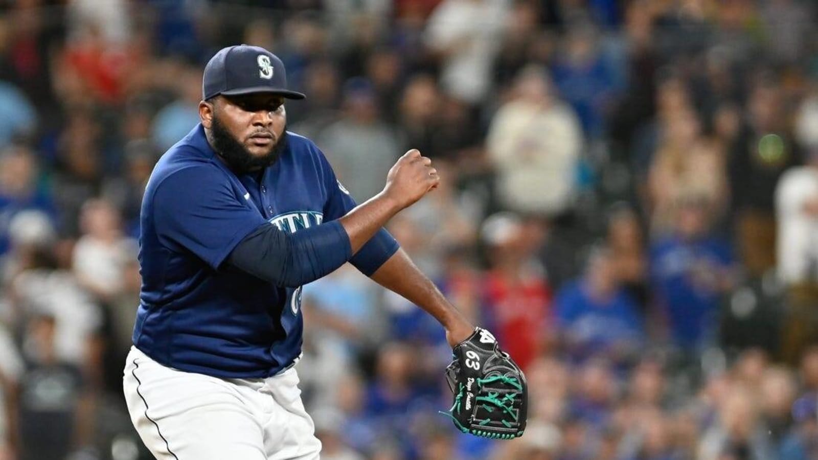 Mariners place RHP Diego Castillo (shoulder) on 15-day IL