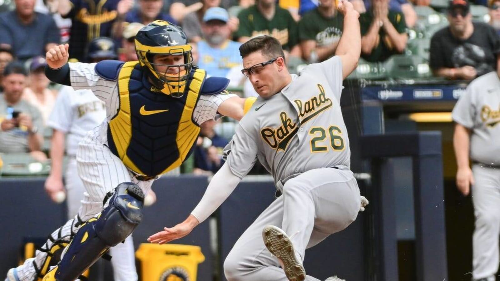 Aledmys Diaz’s clutch hit sends A’s past Brewers in 10