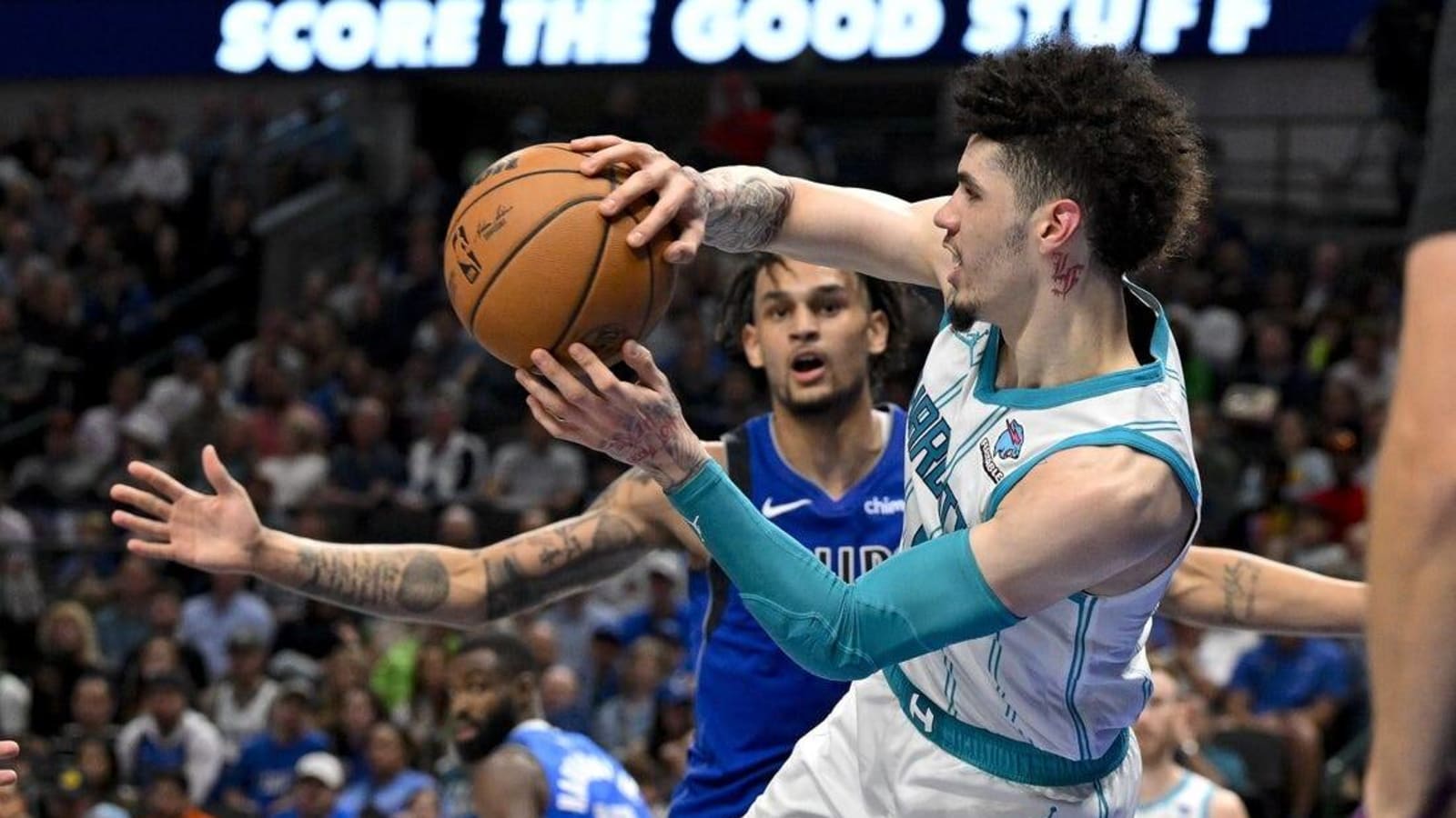 Hornets look to exploit Wizards&#39; shaky defense