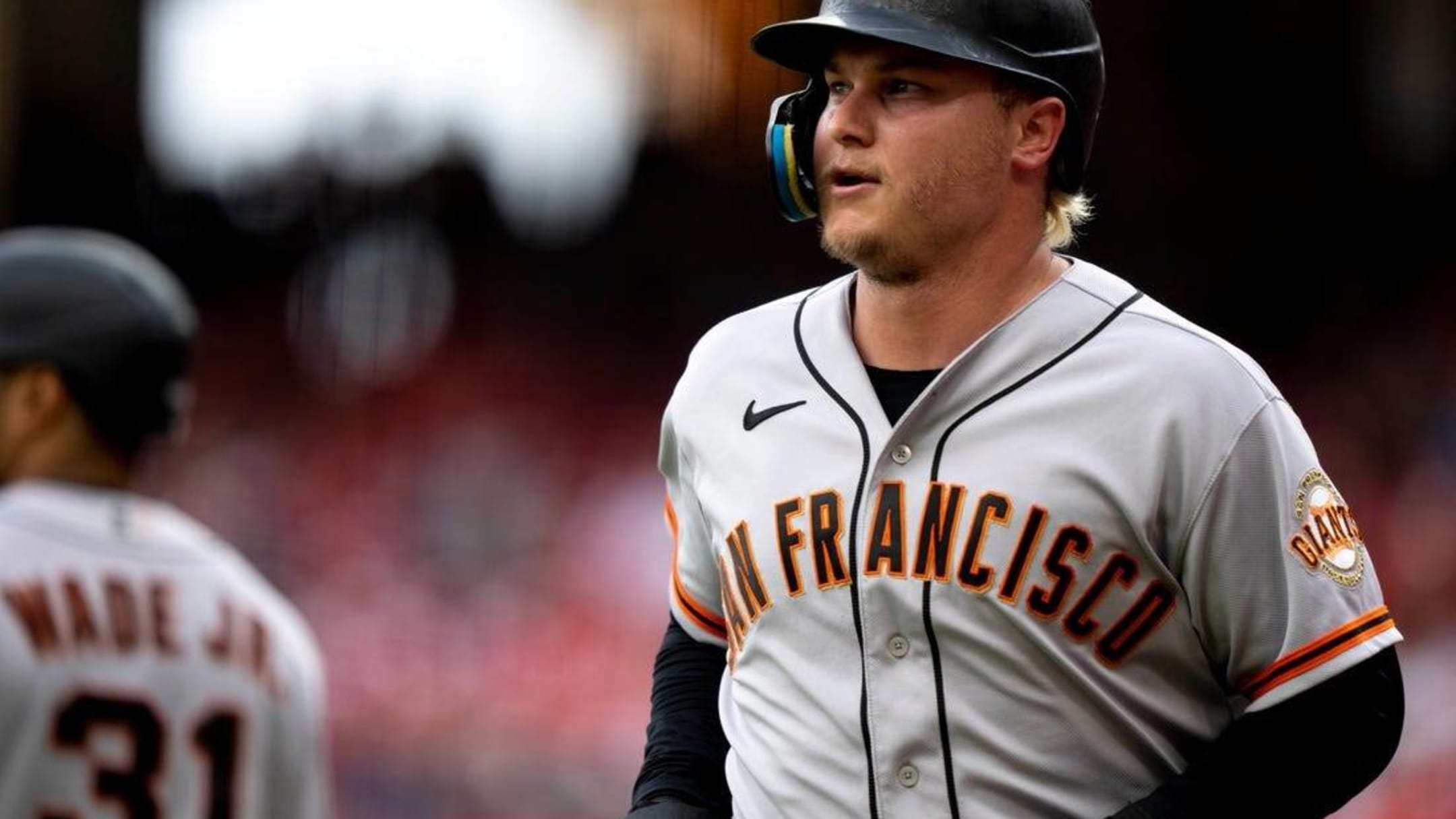 Giants-Reds suspended with game tied in 8th