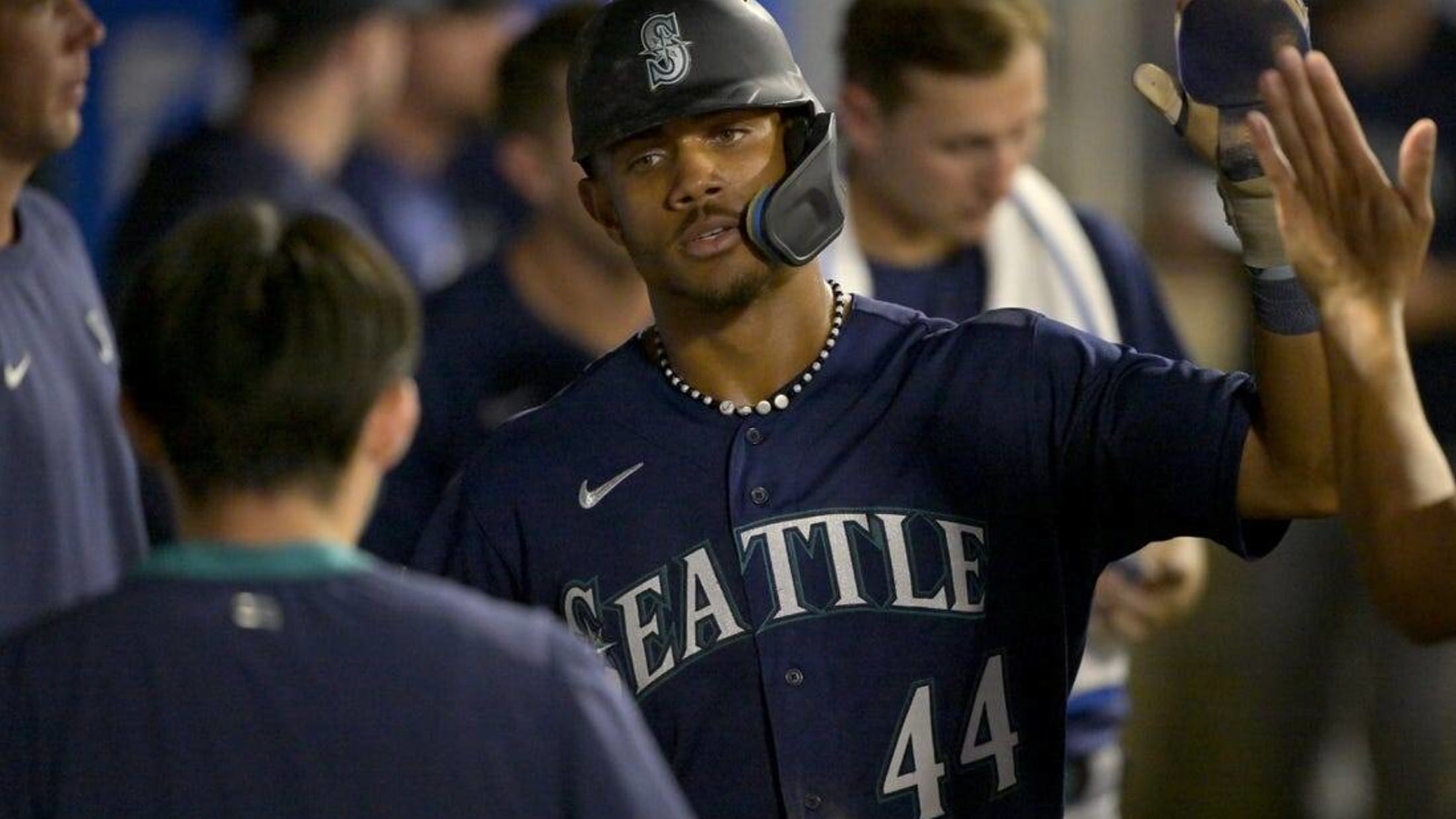 Photos: Mariners lose 3-2 to Angels in Anaheim