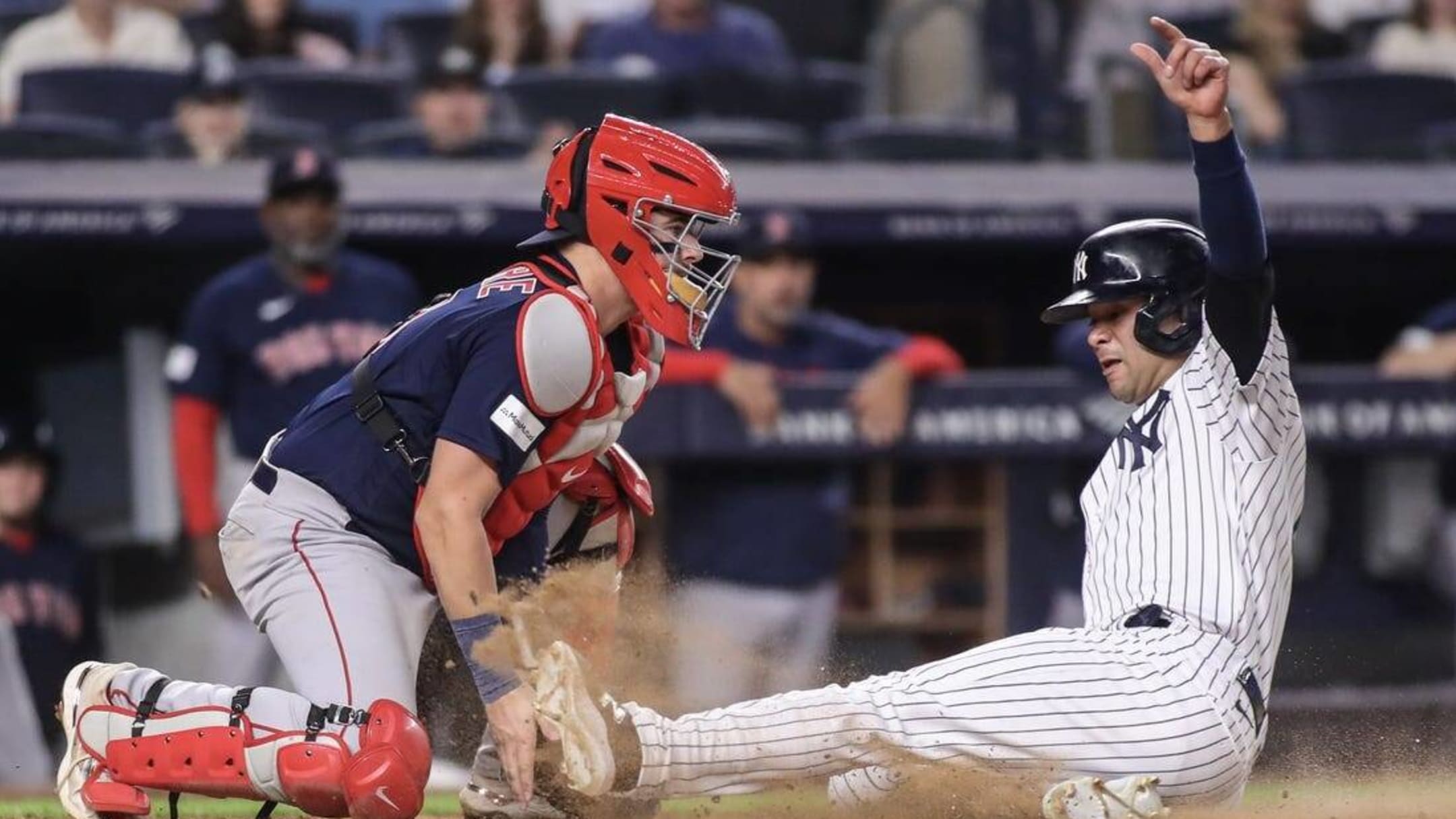 Willie Calhoun, Gleyber Torres homer as Yankees beat Red Sox