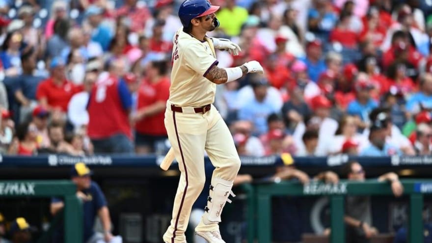 Phillies complete sweep of Brewers thanks to Nick Castellanos