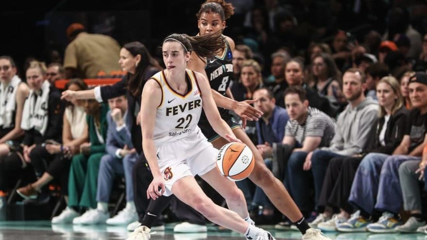 Caitlin Clark hurts left ankle, exits Fever-Sun game