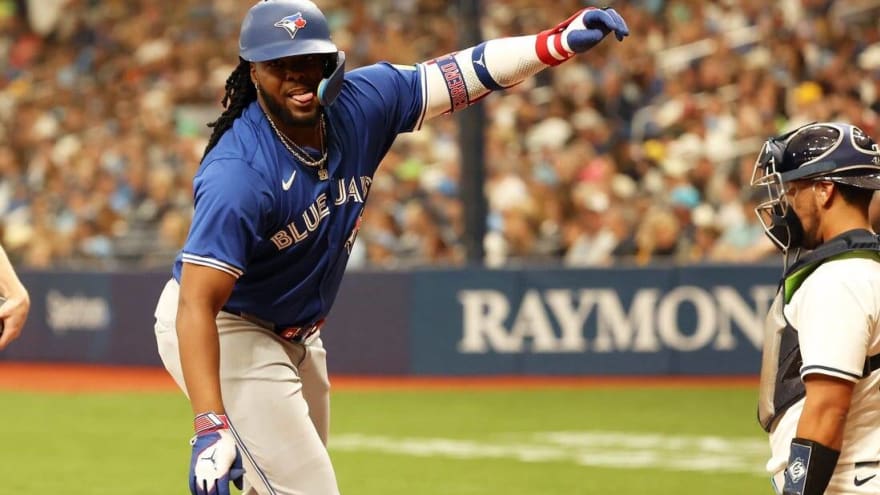 Blue Jays go deep three times while knocking off Rays