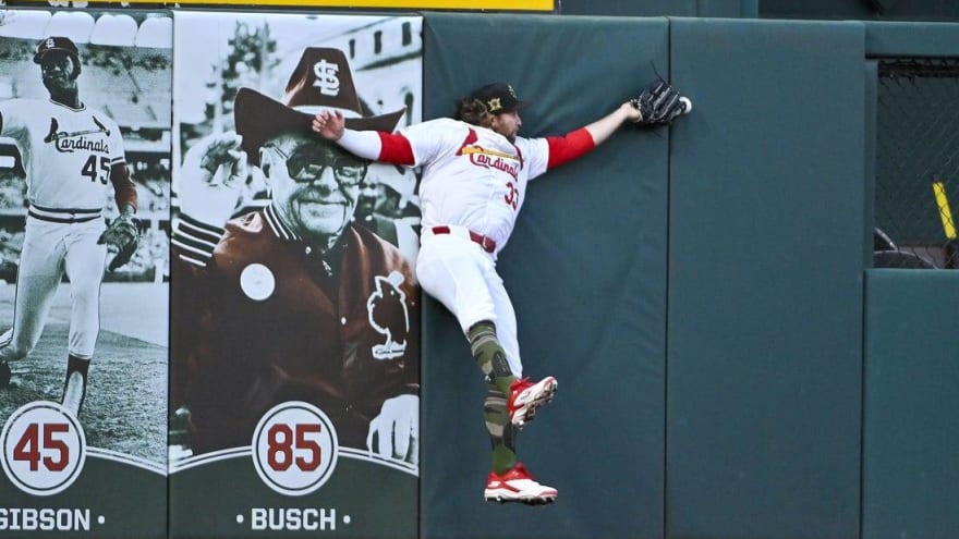 Cardinals hit four homers to power past Red Sox