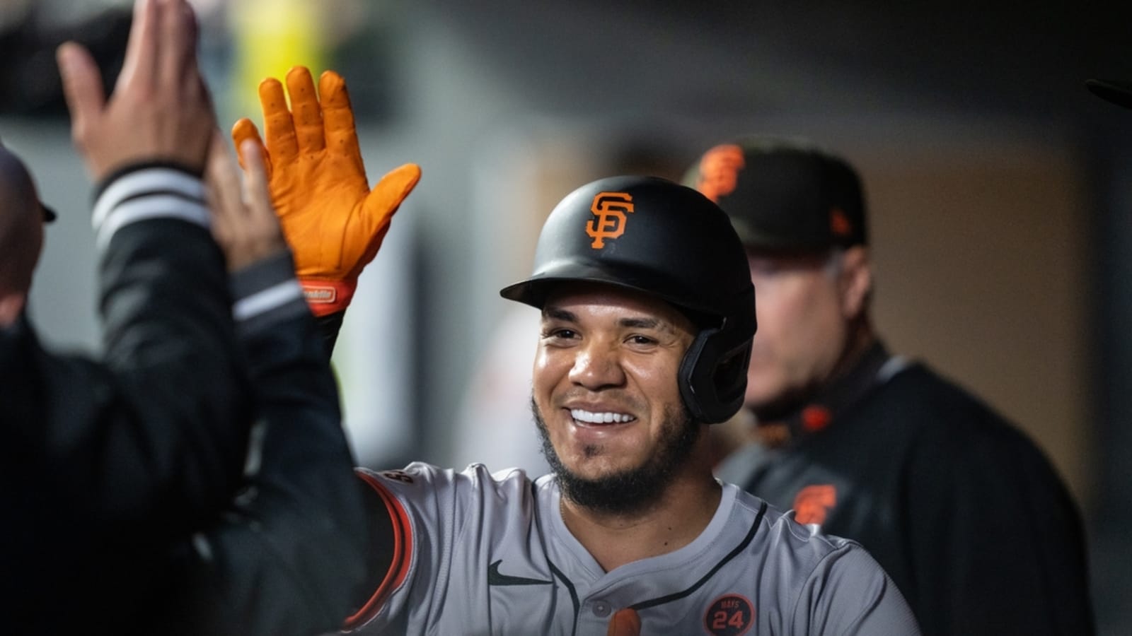 Mike Yastrzemski&#39;s timely hitting lifts Giants past Mariners