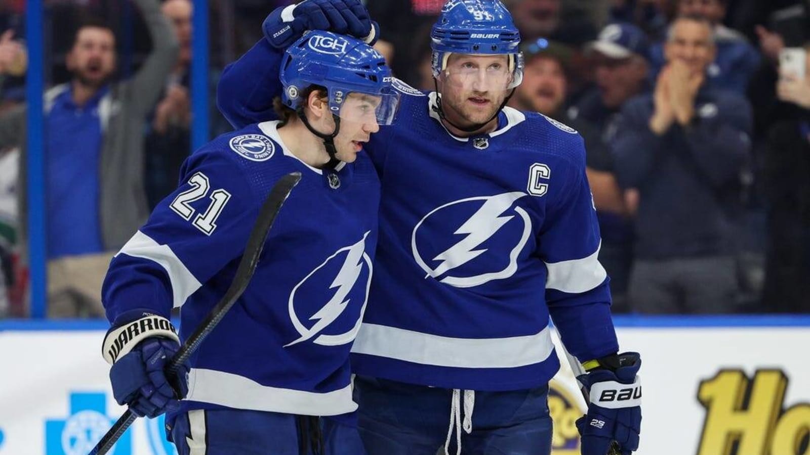 As Steven Stamkos eyes 500th goal, Lightning hit road to face Blues