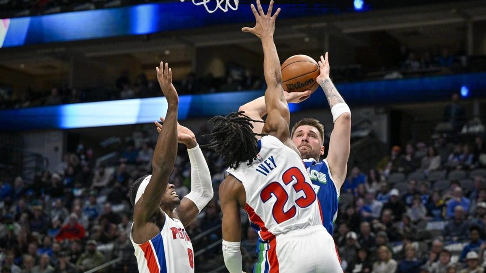 Luka Doncic eclipses 50 again as Mavs beat Pistons