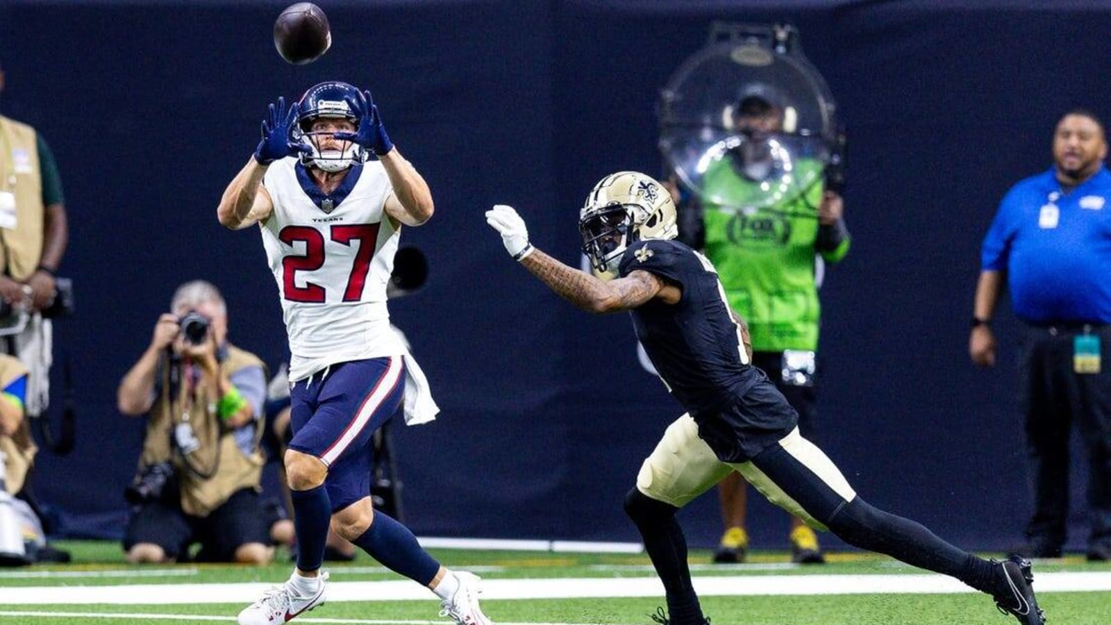 Late interception gets Texans past Saints, 17-13