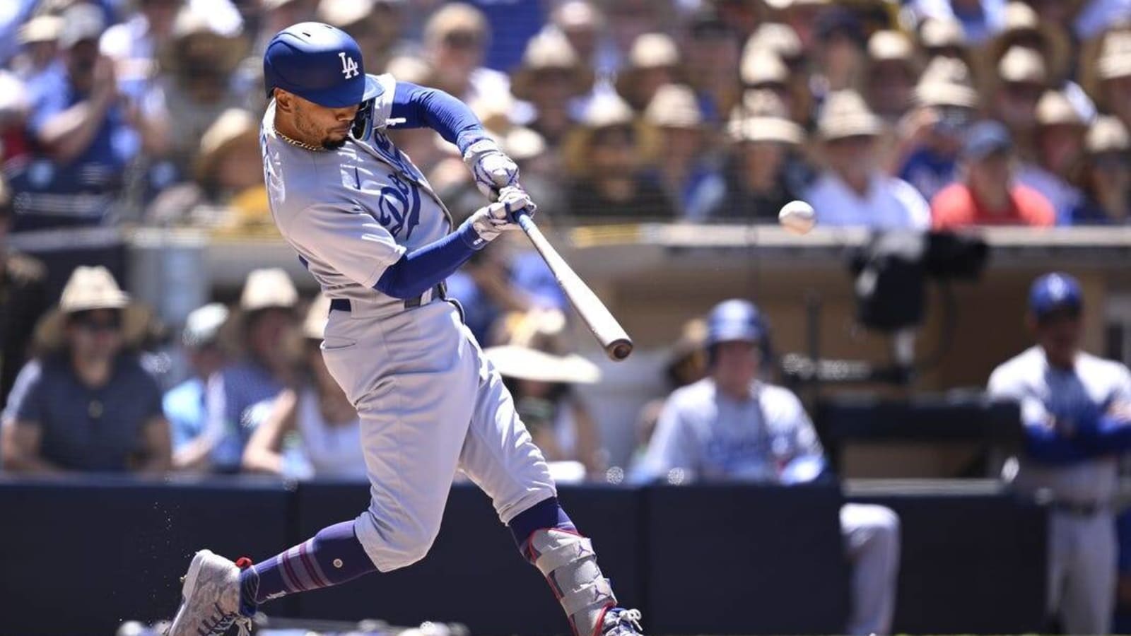Mookie Betts (grand slam), Dodgers overpower Padres