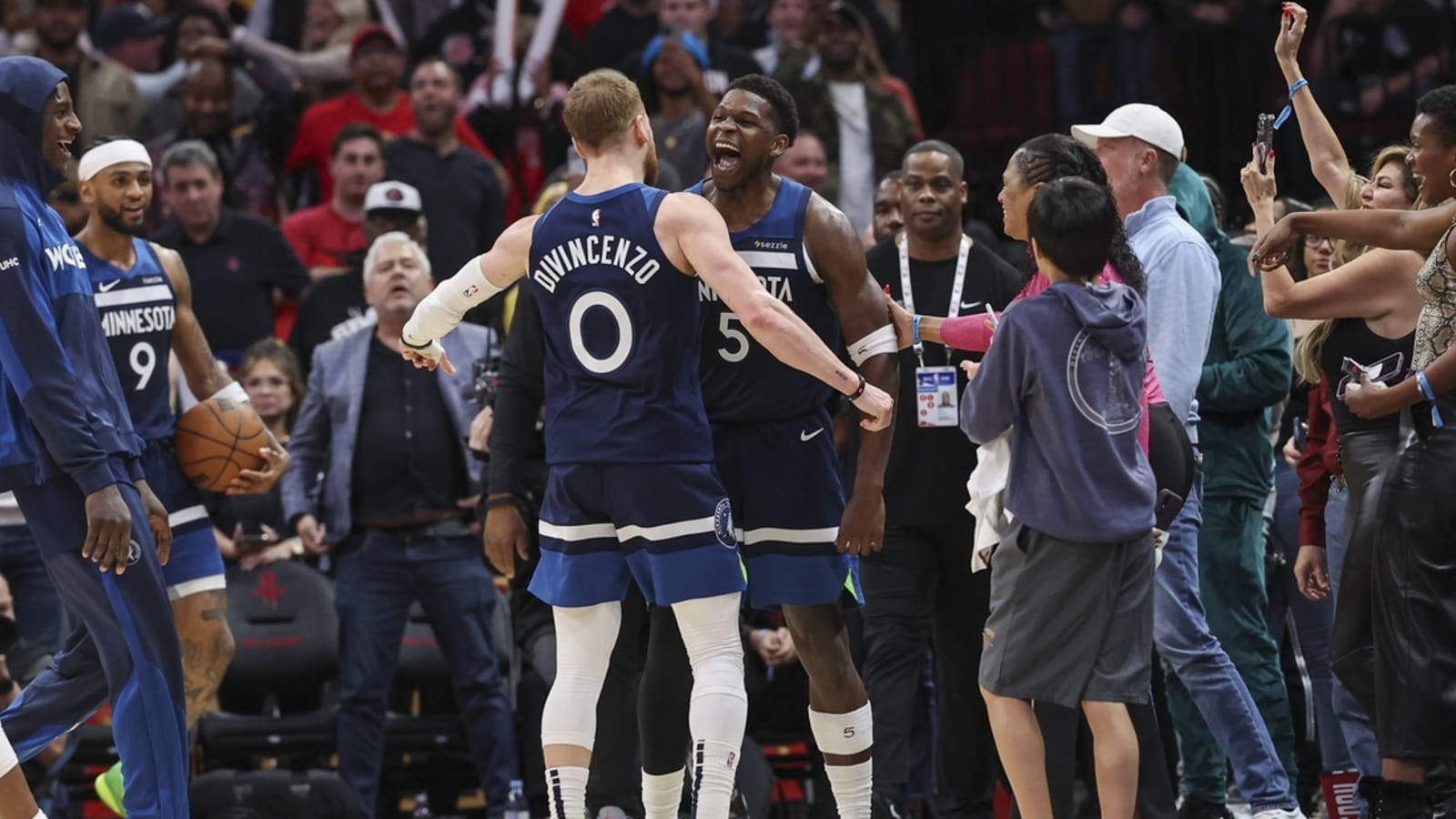 NBA roundup: Anthony Edwards&#39; late 3 helps Wolves edge Rockets