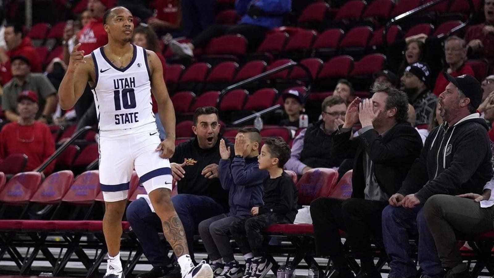 No. 22 Utah State edges New Mexico, seals first MWC title