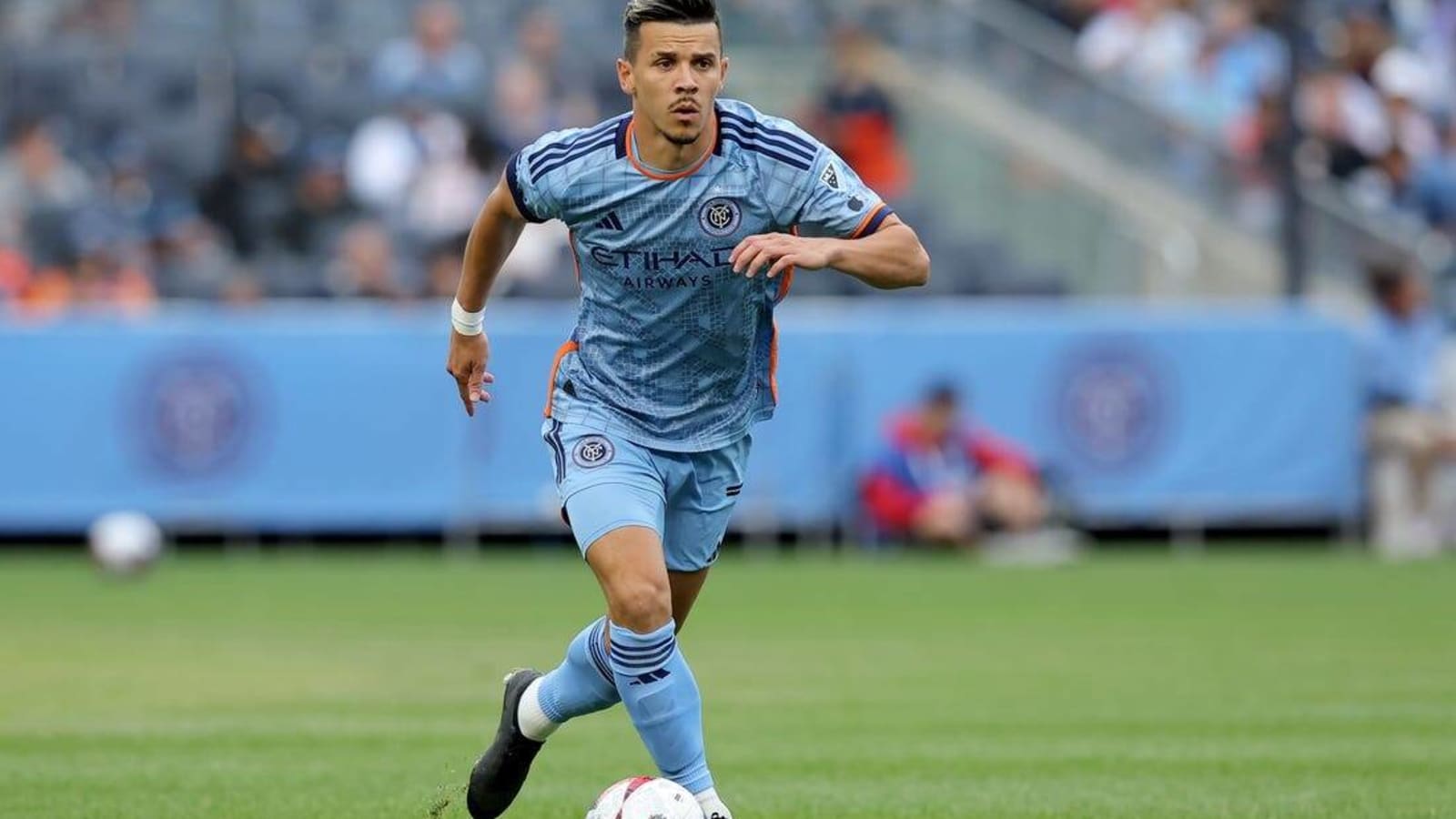 Quakes acquire M Alfredo Morales from NYCFC