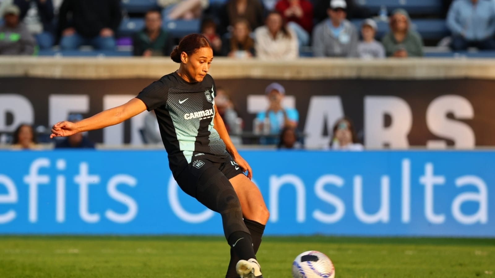 Late goals lift NJ/NY Gotham over Red Stars