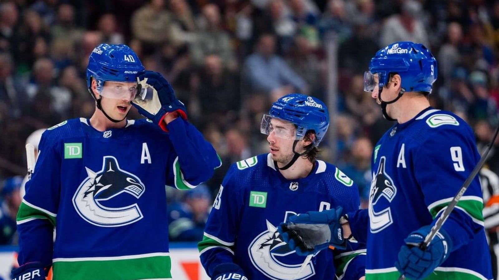 Opening 7-game trip, hot Canucks battle uneven Blues