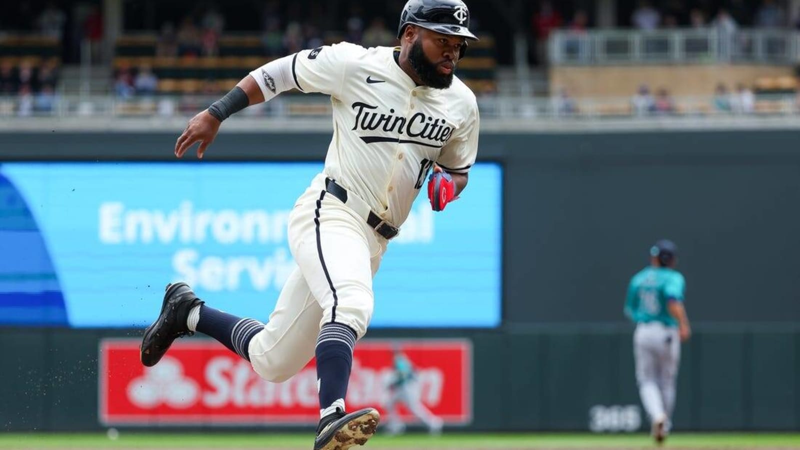 Manuel Margot, Twins blast Mariners 11-1