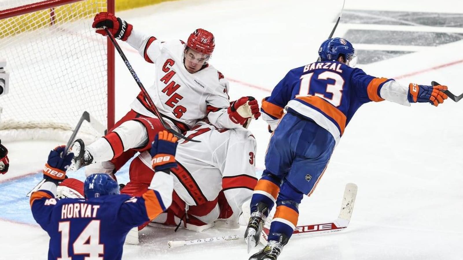 Mathew Barzal, Islanders aim to stay alive, again, at Hurricanes