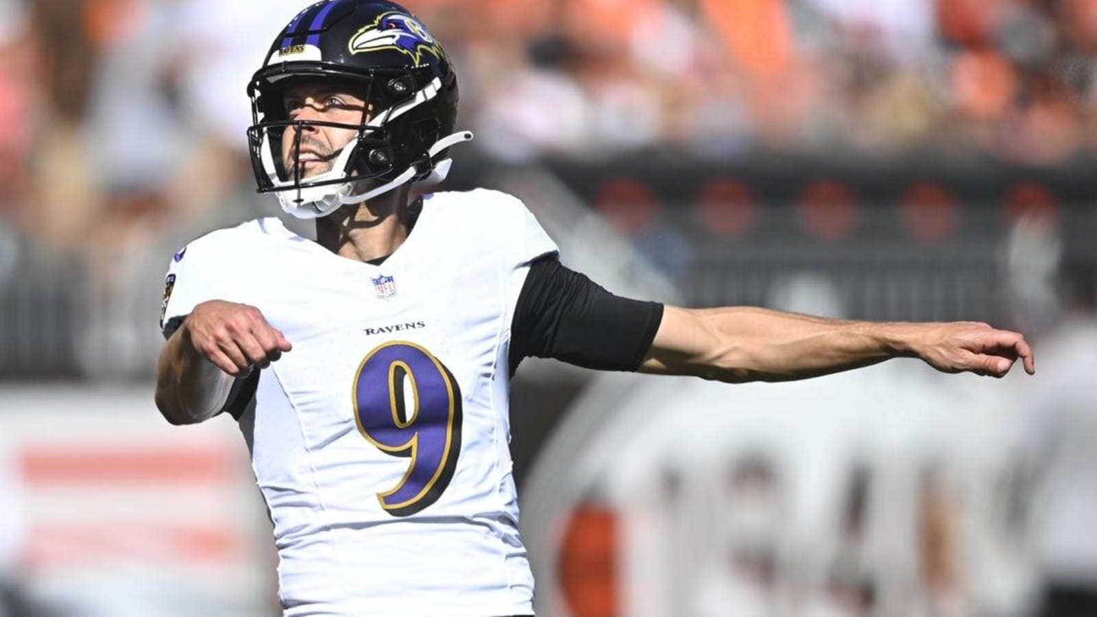 Justin Tucker kicks six field goals, fuels Ravens past Titans