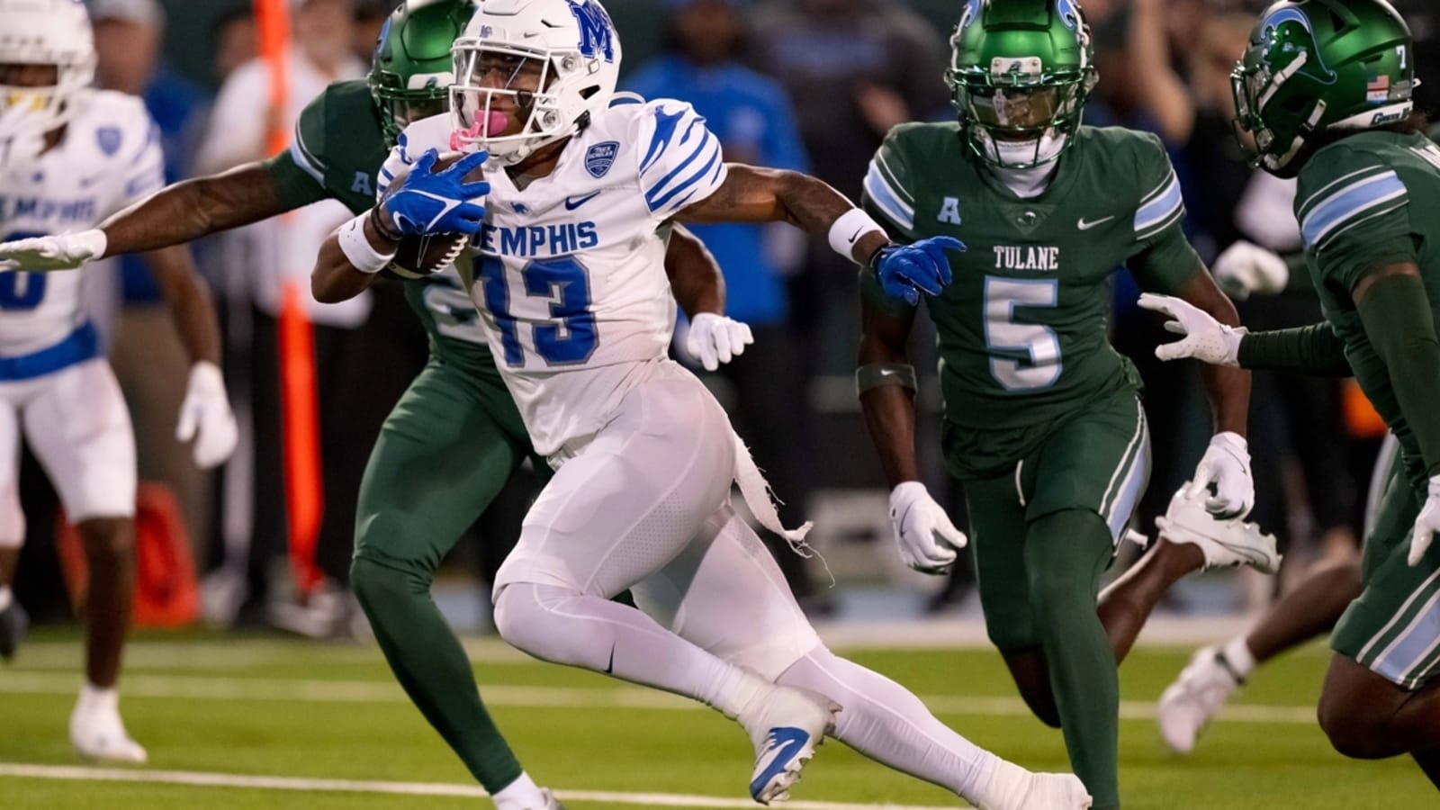 Memphis snaps No. 17 Tulane&#39;s eight-game winning streak