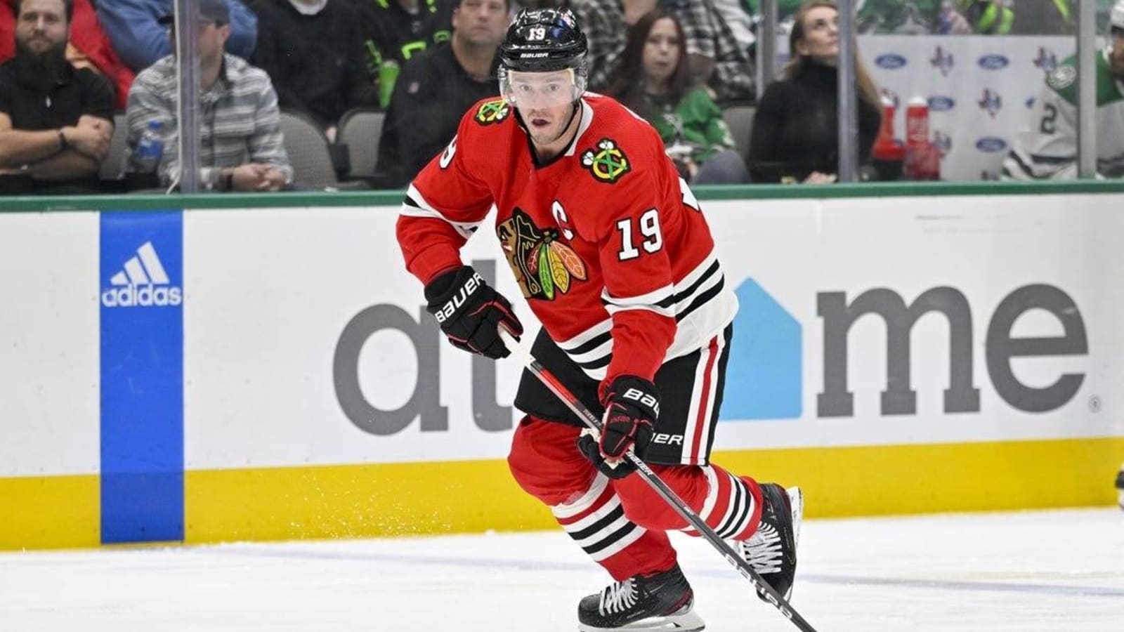 Jonathan Toews to return vs. Devils, retirement talk on hold