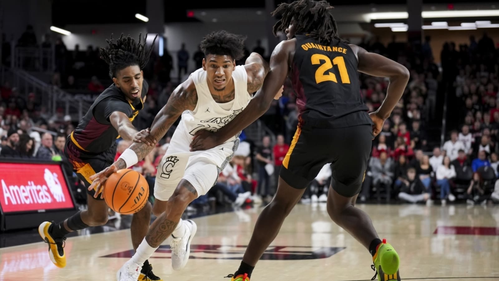 Cincinnati jumps ahead, then shuts down Arizona State