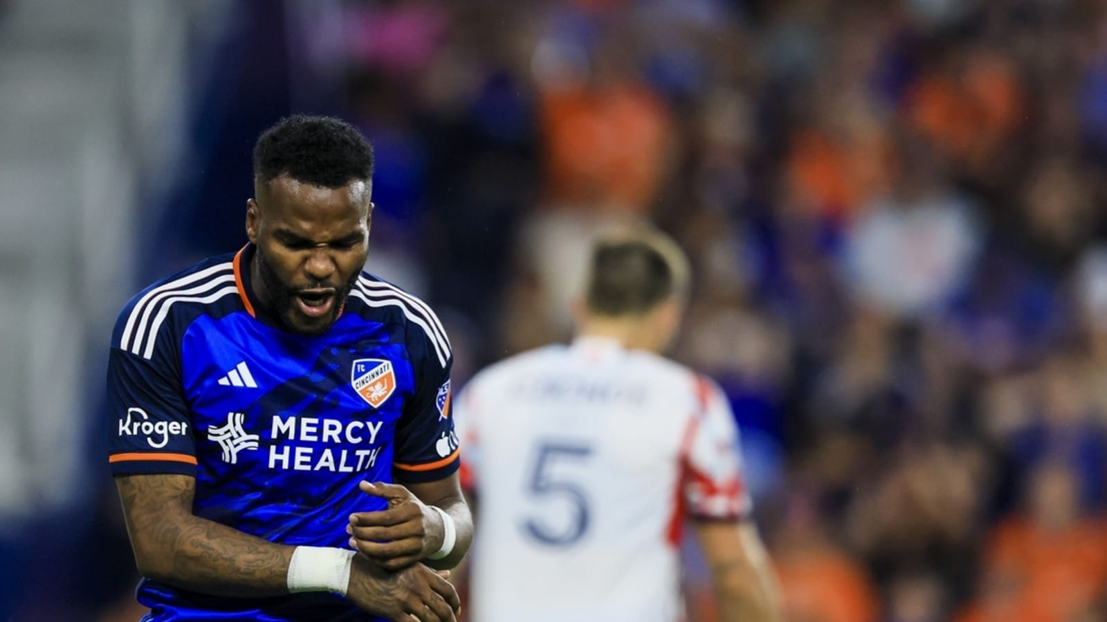 MLS terminates contract of FC Cincinnati&#39;s Aaron Boupendza