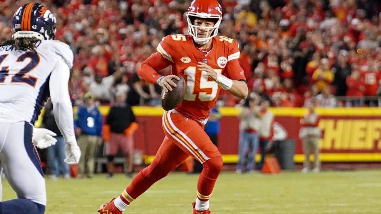 Chiefs improve to 5-1, drop Broncos for 16th straight time