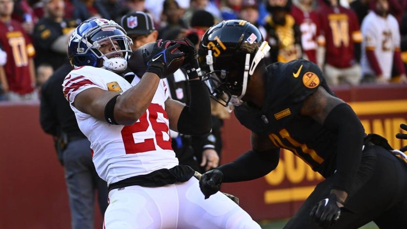 Embattled Tommy DeVito leads Giants past Commanders