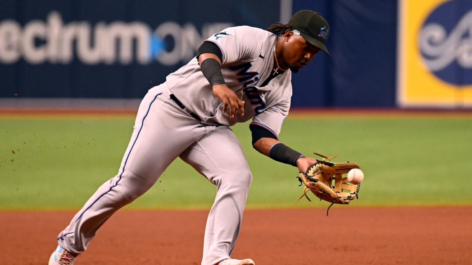 Orioles sign veteran INF Jean Segura to minor league deal
