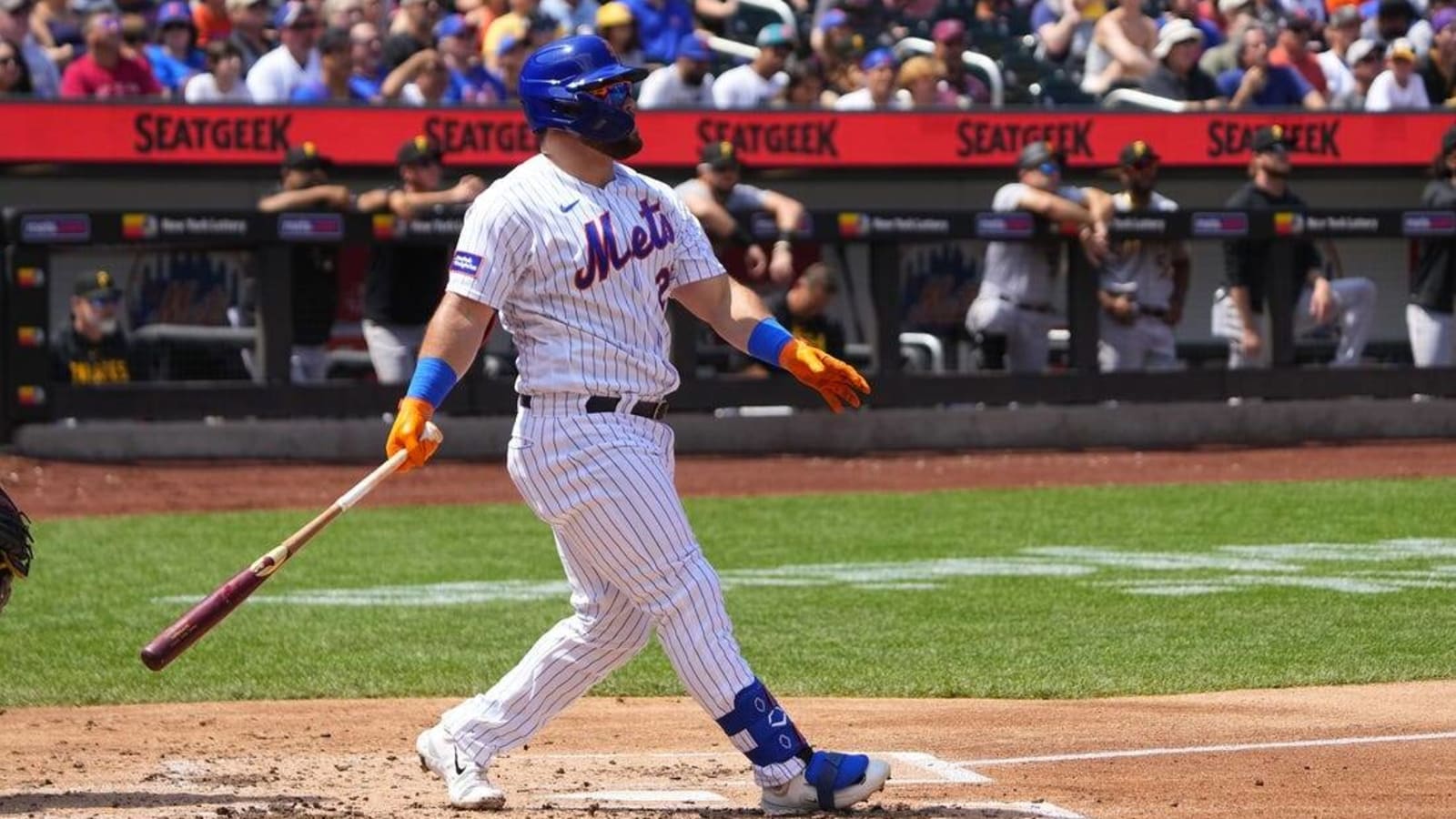 Mets blast Pirates 8-3 behind DJ Stewart&#39;s 2 HRs