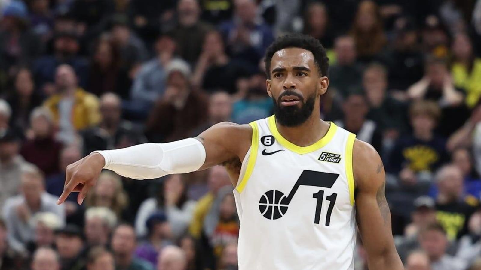 Official D'Angelo Russell traded to Lakers in 3team swap Yardbarker
