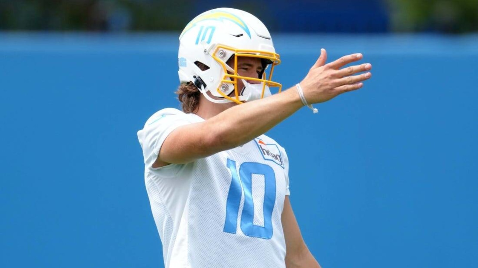 Public backing Chargers QB Justin Herbert for 2022 MVP