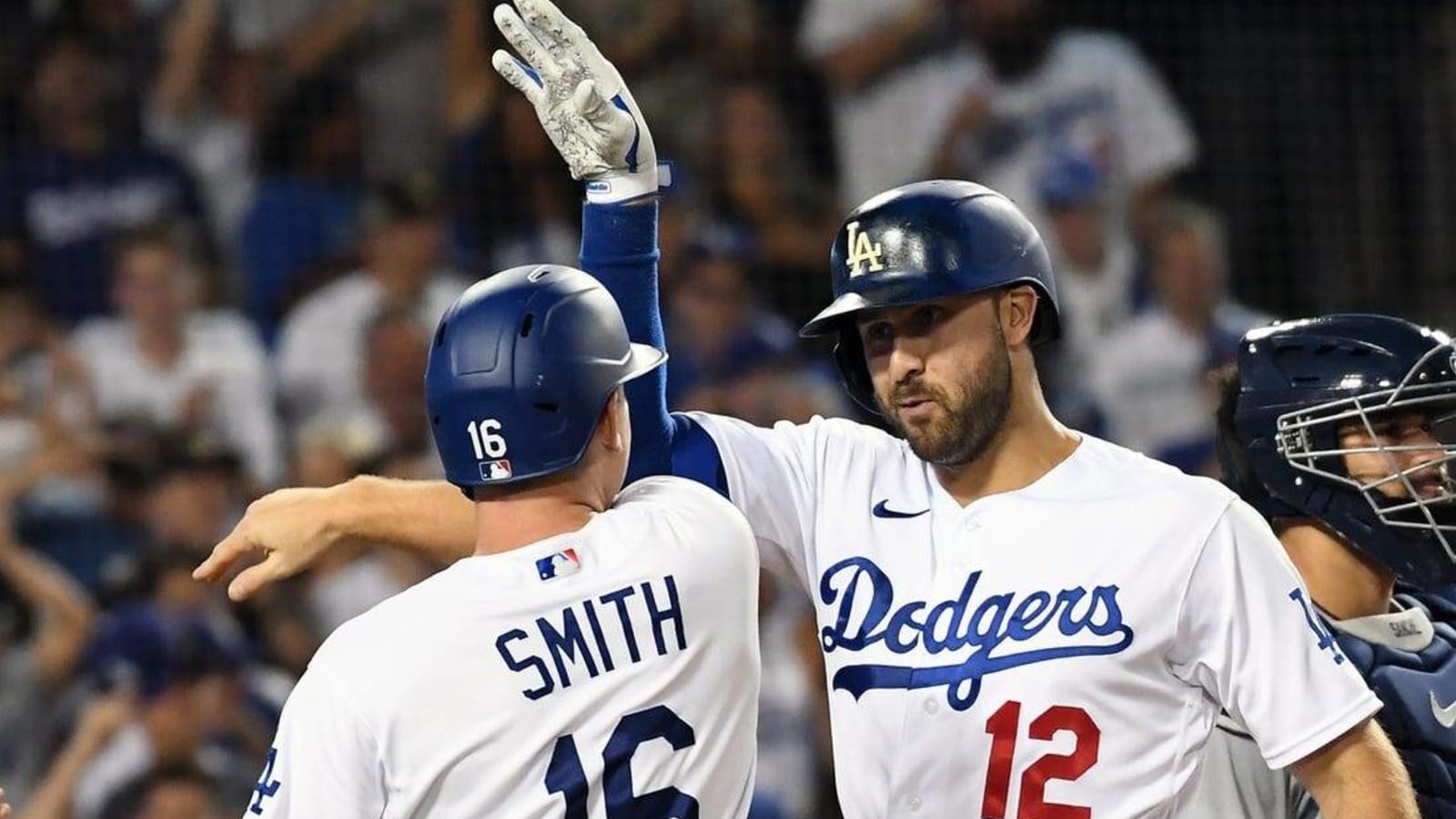 MLB roundup: Dodgers win season-high 10th straight game