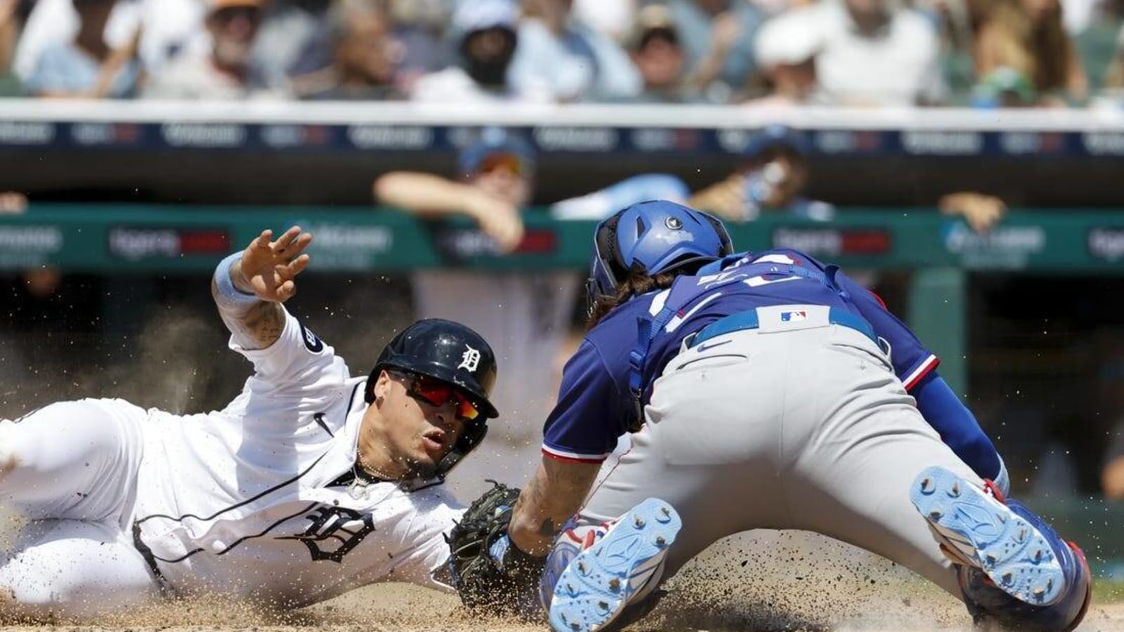 Rangers hope hot-hitting continues in opener vs. Tigers