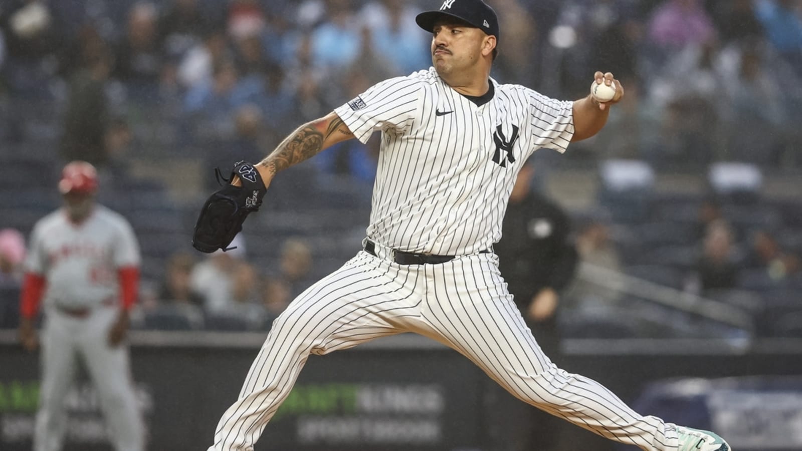 White Sox face Yankees, seek rare series win