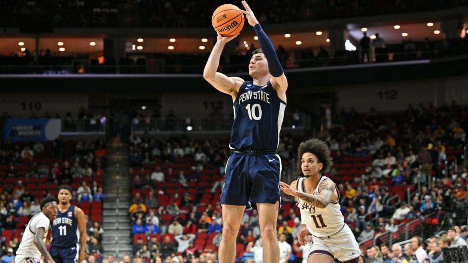 Sharpshooters galore as Texas, Penn State take aim at Sweet 16