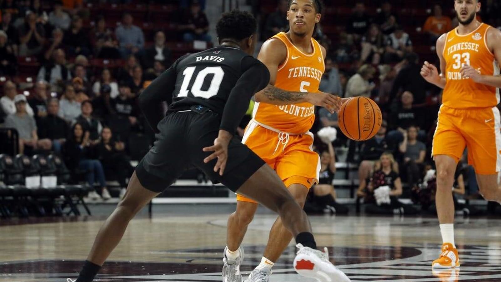 Strong finish lifts No. 9 Tennessee at Mississippi State