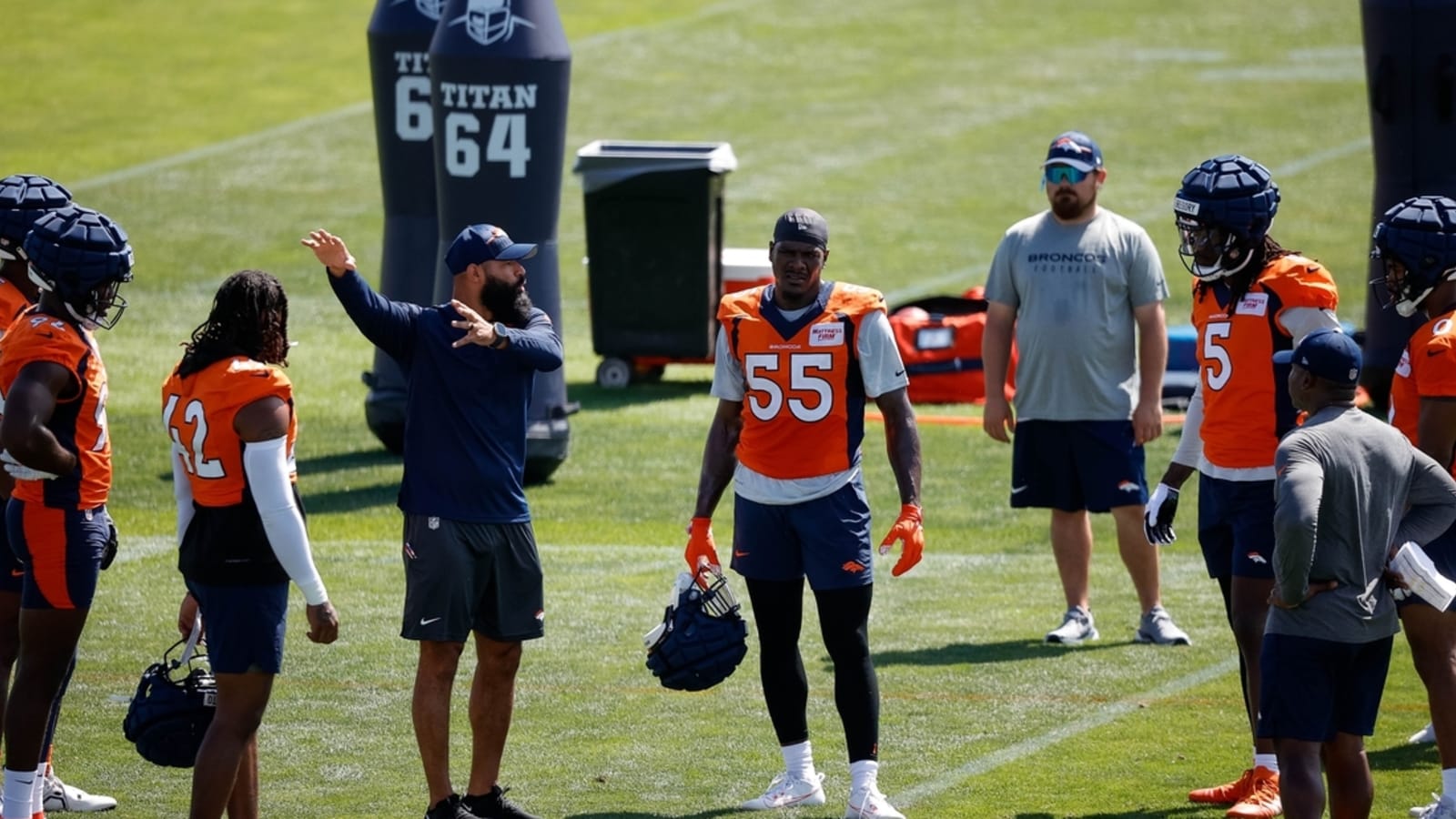 Report: Broncos assistant accused of assaulting officer