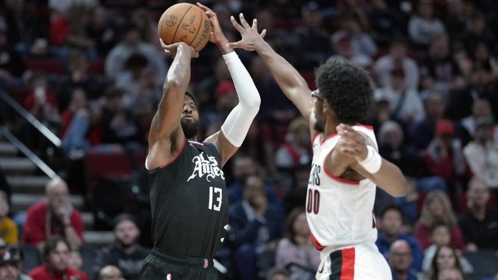 Clippers cap season sweep with easy win over Blazers