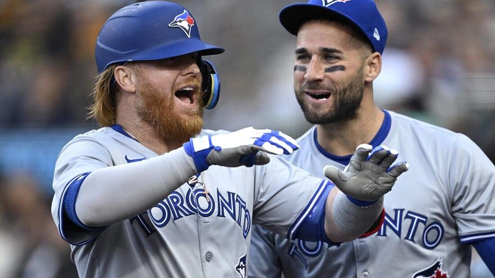 Justin Turner homers as Blue Jays stroll past Padres