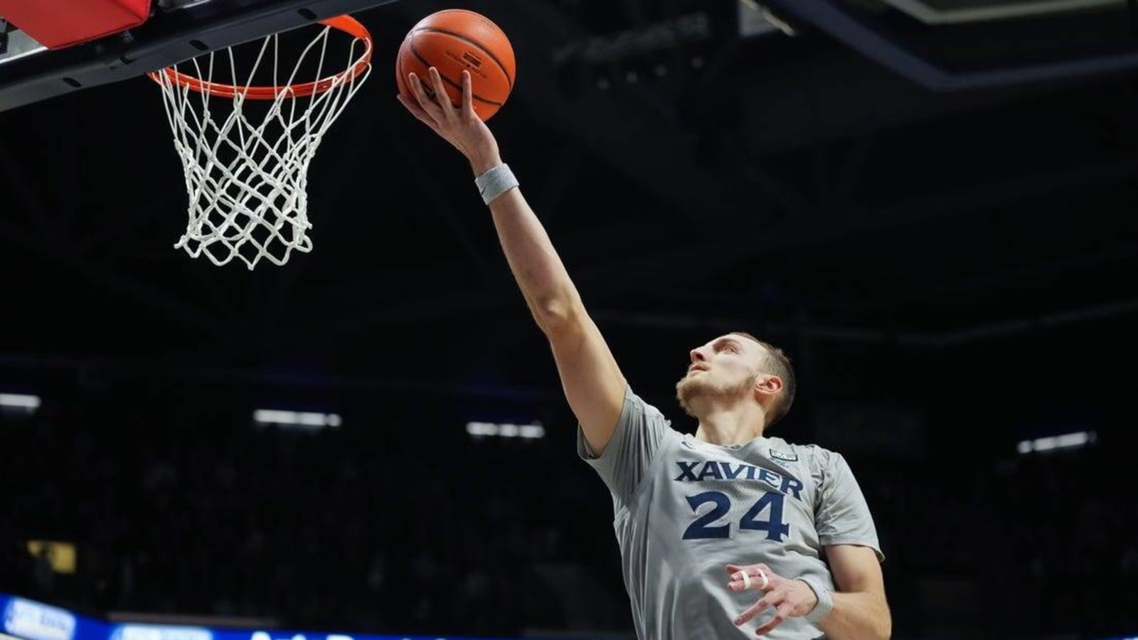 No. 16 Xavier tries to keep cruising vs. struggling St. John&#39;s